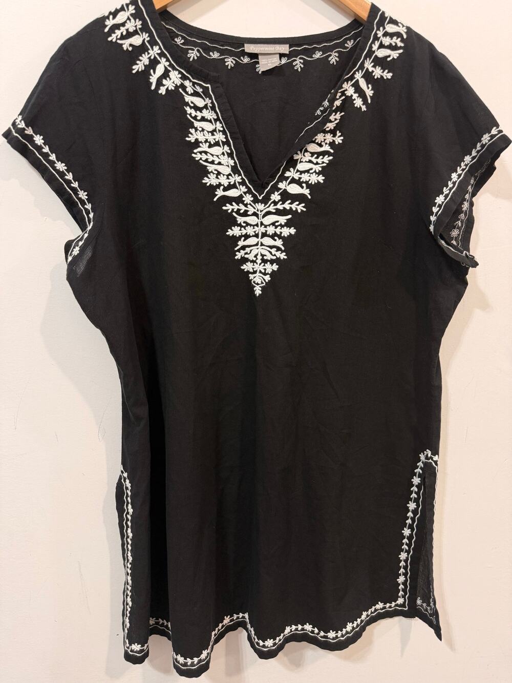 Peppermint Bay Cotton Floral Embroidered Boho Tunic Top Side Slit XL Cottagecore